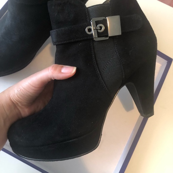 Stuart Weitzman Subside Booties Size 6.5 women’s - Picture 5 of 8